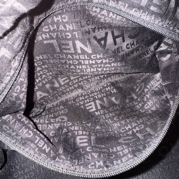 Chanel metallic bronze shoulder bag. - Picture 14 of 15